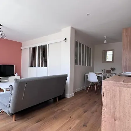 Cosy Avec Belle Terrasse