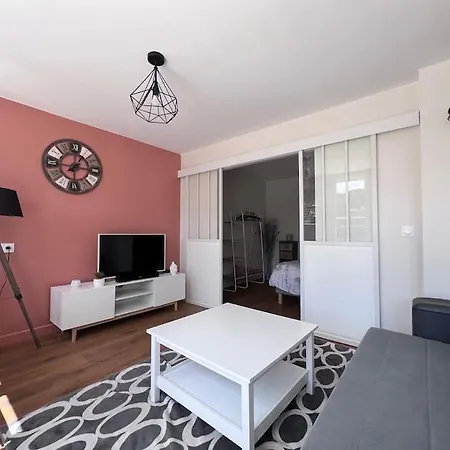 Cosy Avec Belle Terrasse